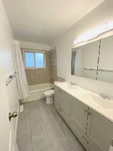 3-Bedroom 1-Bathroom l 236A Nicholson Street South l Upper Suite - Photo 15