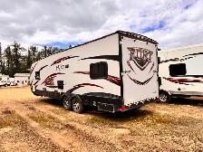 2016 Prime Time Fury Toyhauler – 14’6" Garage & Half-Ton Towable - Photo 3