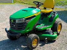 John Deere S140 Lawn Tractor – Only 42 Hours – $3,999 - Photo 2