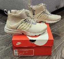 Women’s Nike Air Presto Mid Utility shoes – Beige/Sand – size 7