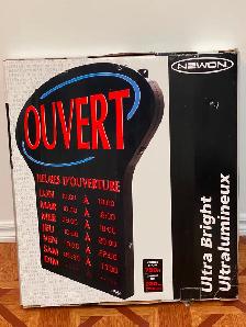 Enseigne murale 'Ouvert' Newon, ultralumineux