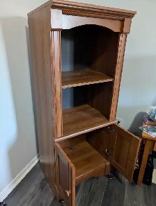 Corner cabinet