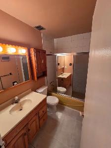 Spacious Top-Floor Corner Unit in Desirable North Regina! - Photo 2