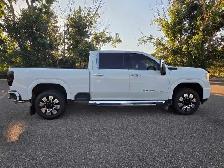 2022 GMC Sierra 2500HD Denali (6.6L V8 Gas) - Photo 4
