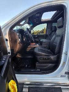 2022 GMC Sierra 2500HD Denali (6.6L V8 Gas) - Photo 6