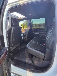 2022 GMC Sierra 2500HD Denali (6.6L V8 Gas) - Photo 7