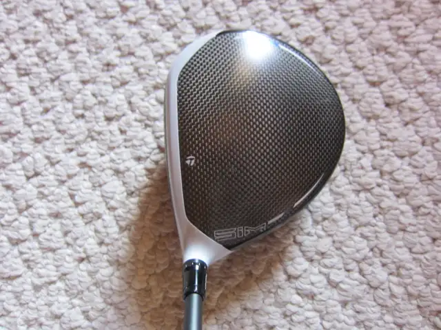 X-STIFF LIKE NEW TAYLORMADE SIM MAX 9 DRIVER   H/C