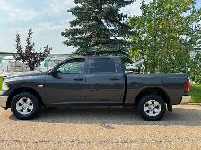 2017 Ram 1500 4WD Crew Cab - 195K - HEMI - RUNS GREAT - Photo 2