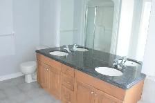 4 BEDROOM HOME AVAILABLE FOR RENT IN ST. CATHARINES! - Photo 10