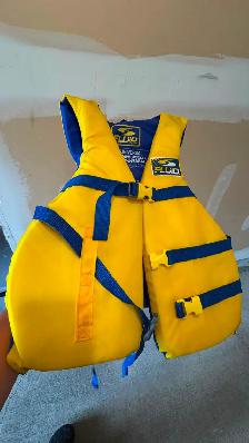 Fluid Universal Three-Belt PFD/Life Jacket