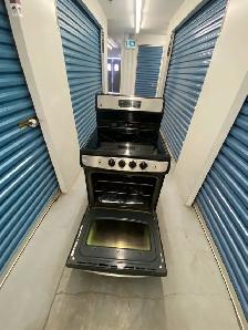 GE STAINLESS STEEL ELECTRIC STOVE - Photo 7
