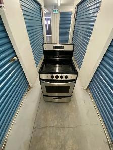 GE STAINLESS STEEL ELECTRIC STOVE - Photo 8