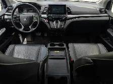 2022 Honda Odyssey Touring EXTENDED WARRANTY, SMOKE-FREE, ONE... - Photo 13