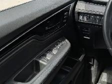 2022 Honda Odyssey Touring EXTENDED WARRANTY, SMOKE-FREE, ONE... - Photo 17