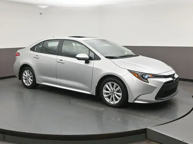 2024 Toyota Corolla LE Upgrade Pkg Heated Seats, Apple/Android,