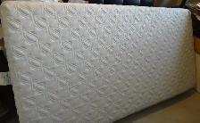 Sealy Mattress - Soft (mint condition)