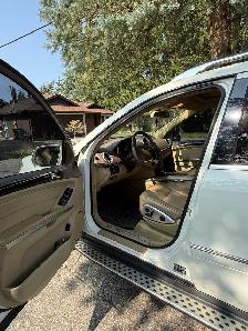 GL 350 well maintained 7 seater Suv for sale with safety. - Photo 5