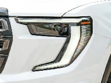2026 GMC Acadia AT4- Luxury Pkg - Wireless Charging - Photo 9