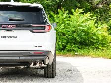 2026 GMC Acadia AT4- Luxury Pkg - Wireless Charging - Photo 15