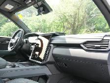 2026 GMC Acadia AT4- Luxury Pkg - Wireless Charging - Photo 31