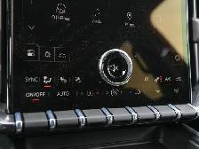 2026 GMC Acadia AT4- Luxury Pkg - Wireless Charging - Photo 38