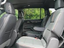 2026 GMC Acadia AT4- Luxury Pkg - Wireless Charging - Photo 46