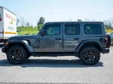 2022 Jeep Wrangler Unlimited Sahara Altitude - Premium Sound - Photo 5