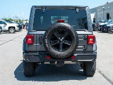 2022 Jeep Wrangler Unlimited Sahara Altitude - Premium Sound - Photo 7