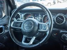 2022 Jeep Wrangler Unlimited Sahara Altitude - Premium Sound - Photo 18