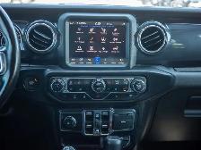 2022 Jeep Wrangler Unlimited Sahara Altitude - Premium Sound - Photo 38