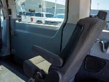 2016 Ford Transit Wagon T150 - Auxiliary Audio Input - Photo 15