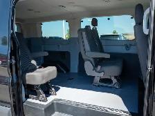 2016 Ford Transit Wagon T150 - Auxiliary Audio Input - Photo 20