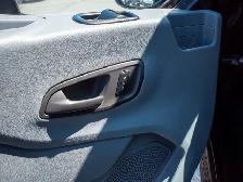 2016 Ford Transit Wagon T150 - Auxiliary Audio Input - Photo 22