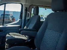 2016 Ford Transit Wagon T150 - Auxiliary Audio Input - Photo 24