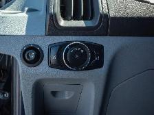 2016 Ford Transit Wagon T150 - Auxiliary Audio Input - Photo 26