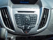 2016 Ford Transit Wagon T150 - Auxiliary Audio Input - Photo 31