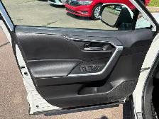 2021 Toyota RAV4 - Photo 10