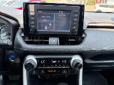 2021 Toyota RAV4 - Photo 14