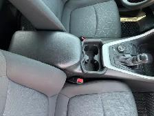 2021 Toyota RAV4 - Photo 17