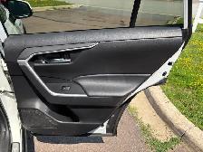 2021 Toyota RAV4 - Photo 19