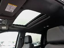 2024 GMC Sierra 1500 Elevation Premium 5.3L X31 | Power Sunroof - Photo 16
