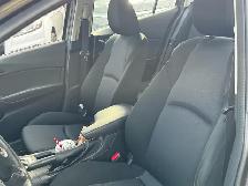 2014 Mazda Mazda3 4dr Sdn GX-SKY LOW KM - Photo 16