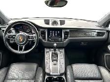 2018 Porsche Macan Turbo / AWD - Photo 12
