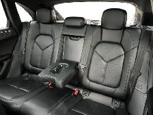 2018 Porsche Macan Turbo / AWD - Photo 15