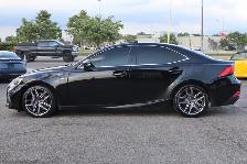 2017 Lexus IS - Photo 4