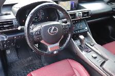 2017 Lexus IS - Photo 9