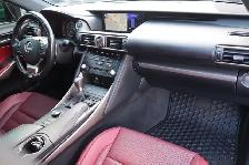2017 Lexus IS - Photo 13