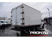 2014 GMC Savana Cargo Van Réfrigéré  Cube 14 pieds  Prise de - Photo 7