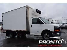 2014 GMC Savana Cargo Van Réfrigéré  Cube 14 pieds  Prise de - Photo 9