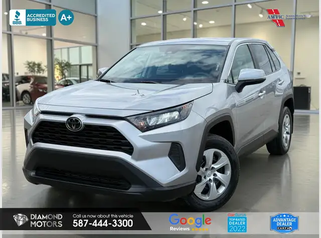 2022 Toyota RAV4 LE AWD - No accidents - Brand New Tires